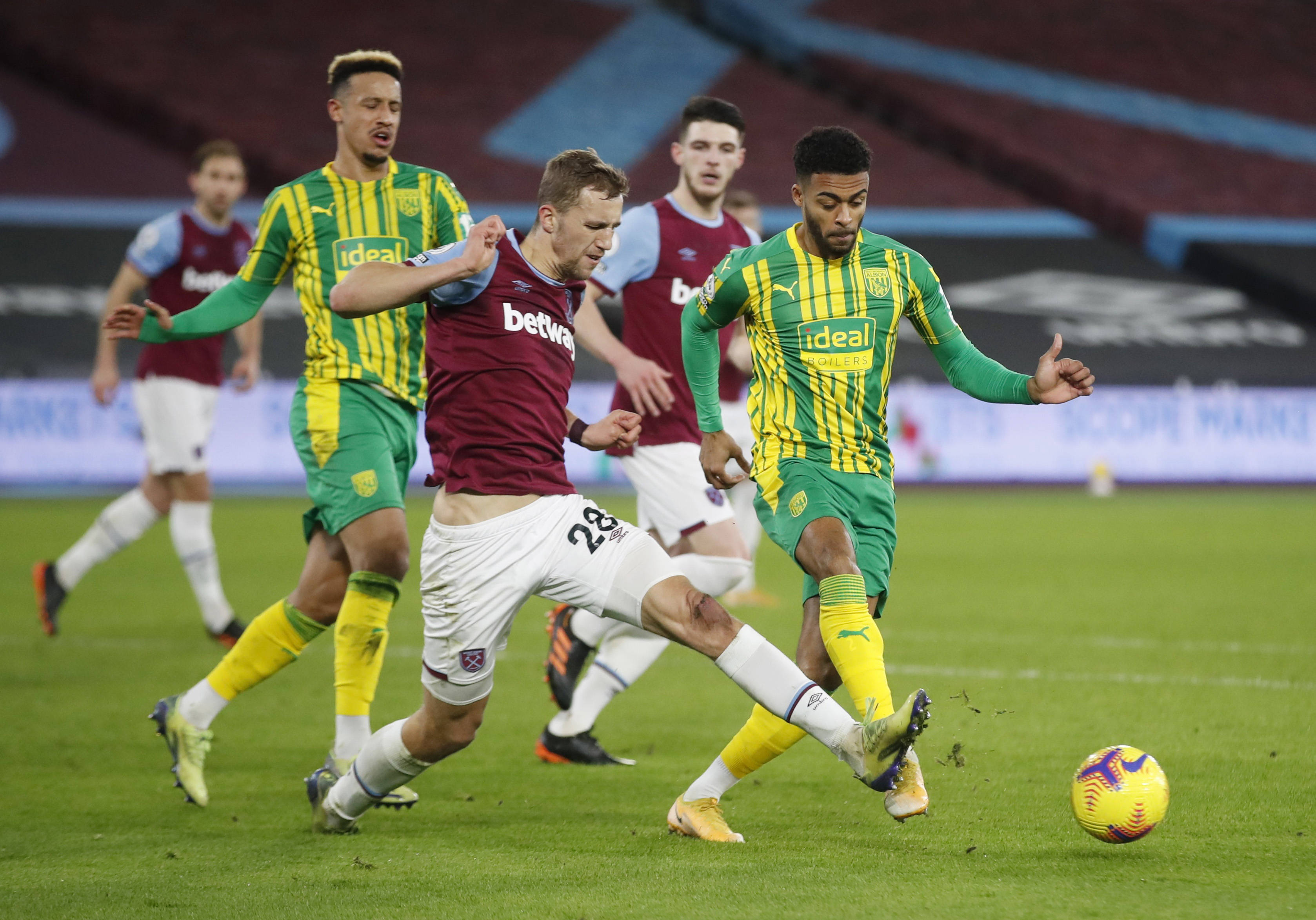 加上詹姆斯 加上詹姆斯